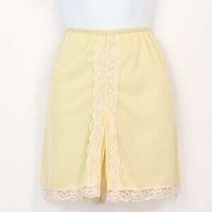 Vintage 70s Yellow & White Lace SLIPERFECTION Half Slip Shorts - MED